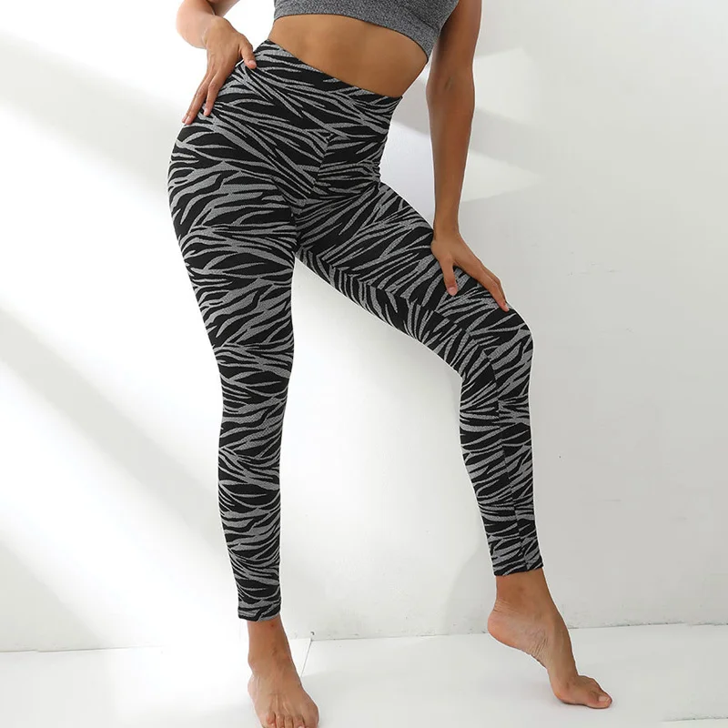 

NORMOV Casual Women Leggings Workout Push Up Breathable Skinny Leggins Fitness High Waist Print Leggings Feminina