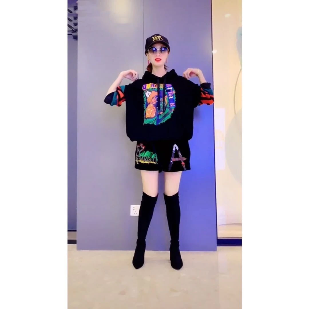 

Autumn/winter 2021 New Hooded printed hoodie for women velvet boots, pants and shorts set for women