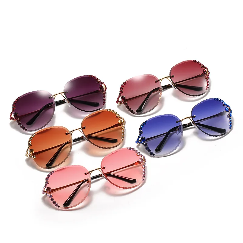 

Rimeless Sunglasses Women 2020 Fashion Sun Glasses Luxury Diamond Fashion Shades Female Retro Sunglasses Oculos De Sol Feminino