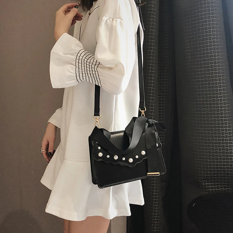 Новые знаменитые женские сумки-мессенджеры черные маленькие сумки через плечо с