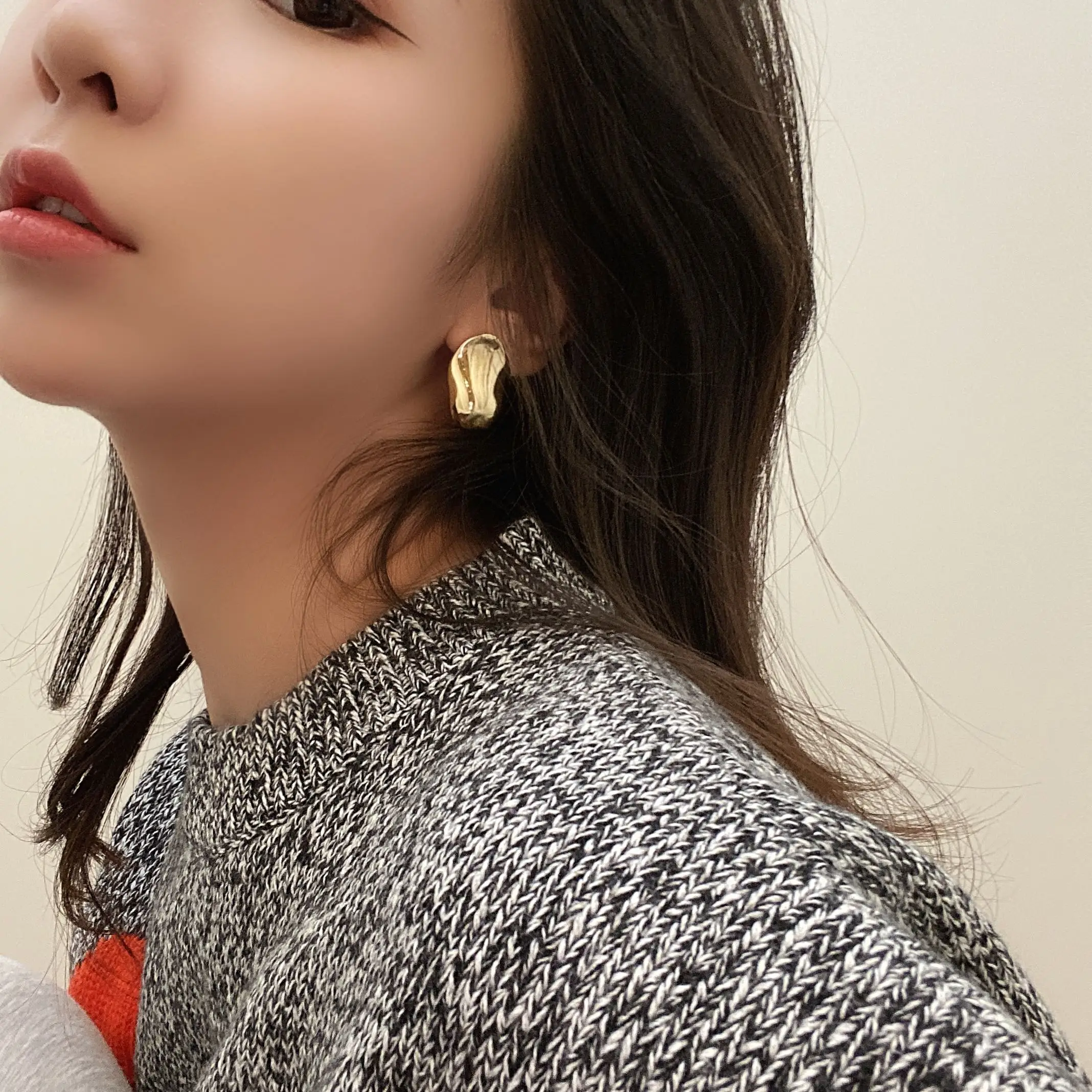 

HUANZHI 2020 New Irregular Gold Metal Stainless Steel Geometric Sector Circle Spiked Earrings for Women Star Moon Hoop Earrings