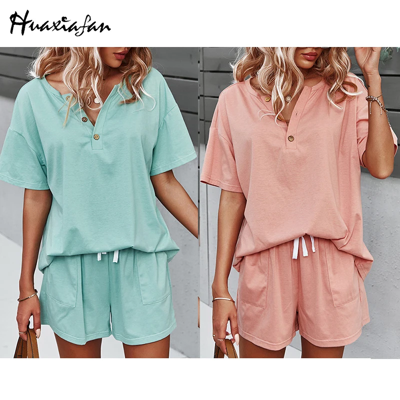 

Huaxiafan Solid Casual Sports 2PCS Sets Suits Women Summer Sportswear Home Loose Plus Size Top and Shorts Suits Sets Female 2021