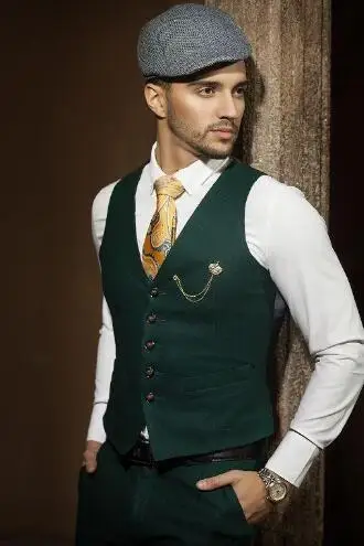 Темно зеленые мужские костюмы на заказ 3 предмета (пиджак + брюки жилет галстук)