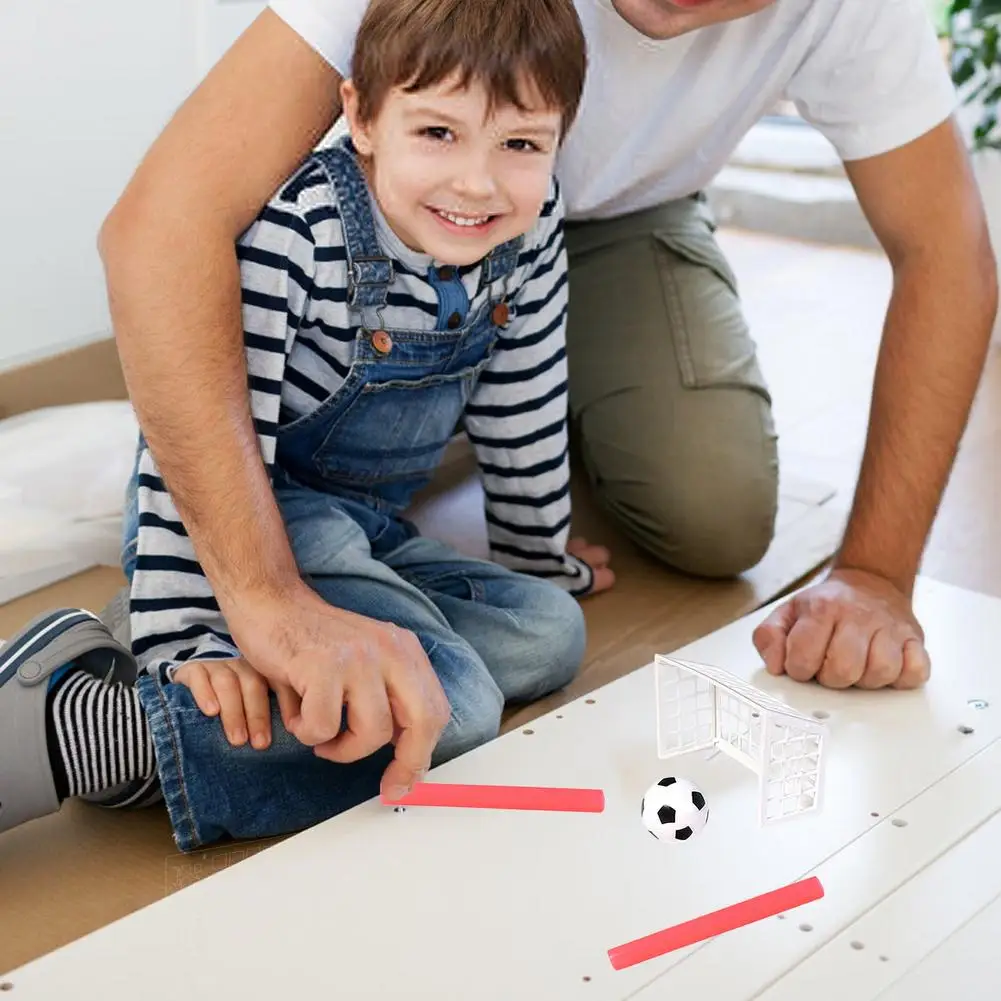 Пальчиковая футбольная настольная игра набор футбольных мячей Пальчиковый