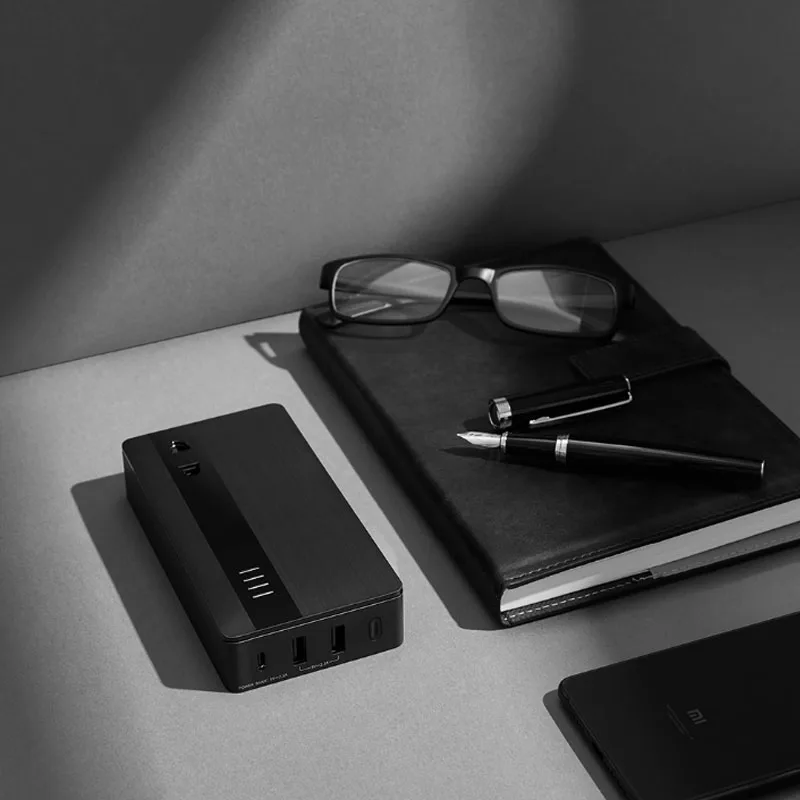 Зарядное устройство Youpin Aigo Mix 3 в 1 USB-C 18 Вт переносное зарядное с USB-портами внешний