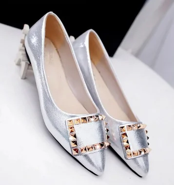 Для женщин Большие размеры 34 48 модные 7 туфли с заклепками на плоской подошве