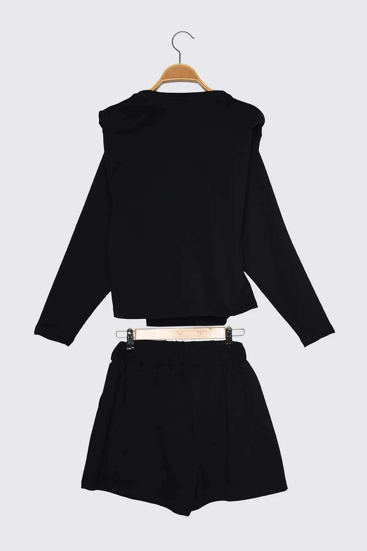 

Trendyol With Shoulder Pads Knitted Bottom-Top Suit TWOSS21AU0023