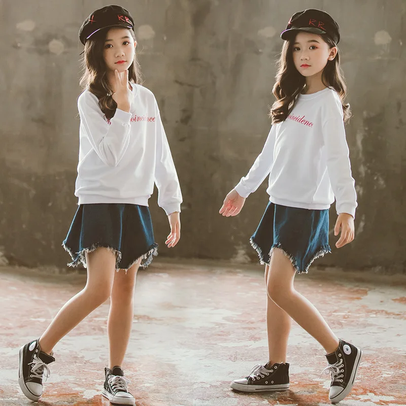 Детская одежда весенний комплект для девочек 2020 с джинсами хлопковая белая кофта