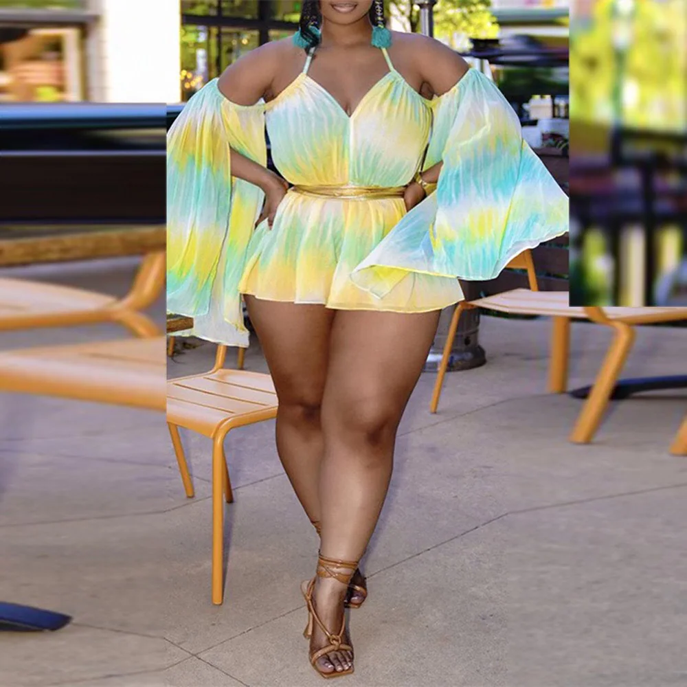 Женский комбинезон с открытыми плечами зеленый V-образным вырезом и высокой