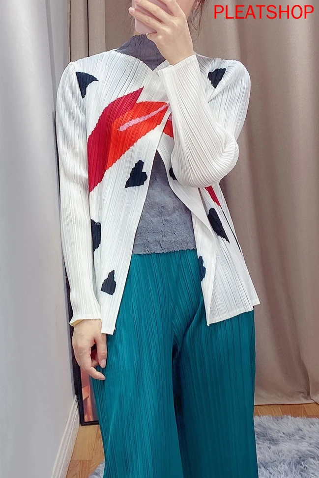 

MIYAKE Pleats Spring and Summer Thin Heart Printing Jacket Fashion Long-Sleeved All-match Casual Cardigan Women Pleated Tops
