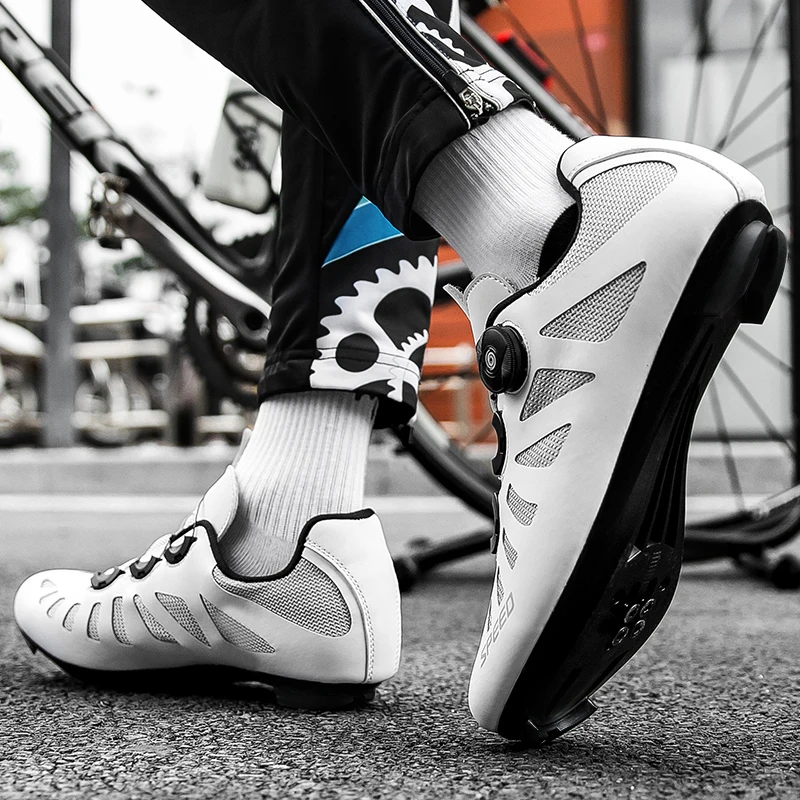 

Men's and Women's Special Light Bicycle Shoes, Bicycle Lane Bicycle Shoes.