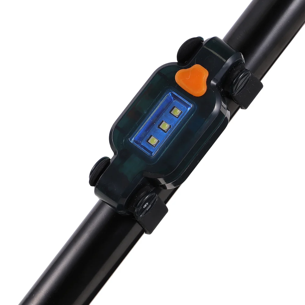 

Automatic Sensing Fishing Light Fishing Induction Light Fishing Sensor Light (Inductive Bait Lamp Transparent Blue)