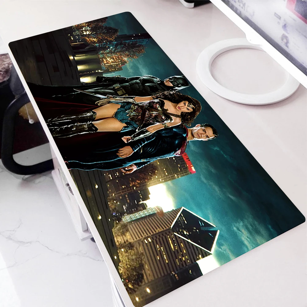 

Cute Mouse Pad Xl Computer Mat Mousepad Gamer Accessories Pad on the Table PC Gamer Cabinet Deskmat Supermans Mausepad Mice Rug