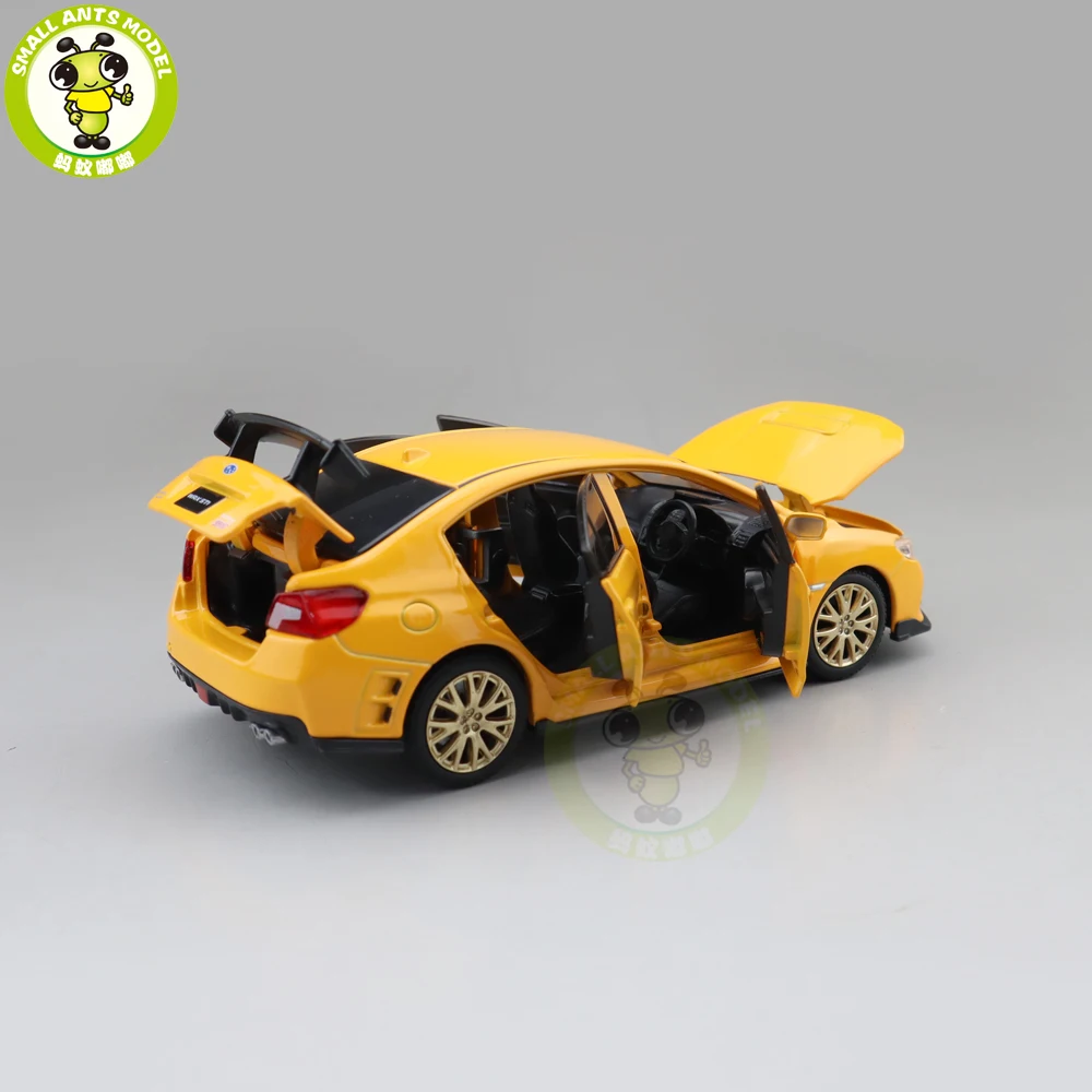 Коллекция 1/32 года JKM Subaru WRX STI со светящимися автомобилями подарки для мальчиков и