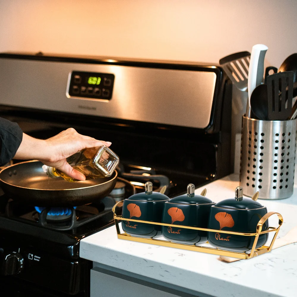 

1 Set Household Seasoning Jars Decorative Condiment Canisters with Spoons Tray