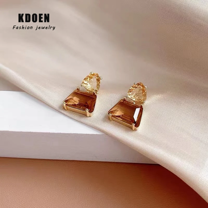 Простые и маленькие квадратные Подвесные серьги цвета шампанского с кристаллами