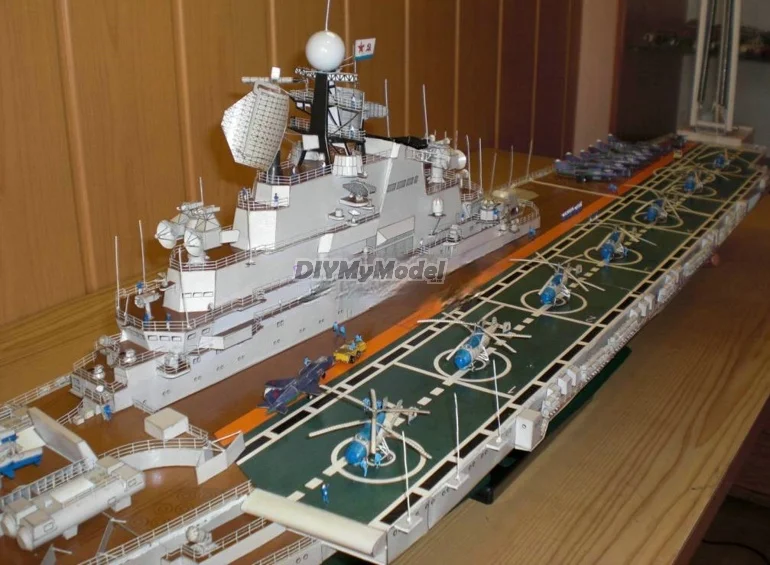 DIYMyModeI-portaaviones USS Novorossiysk, maqueta de transporte de papel modelo de la antigua Uni&oacute;n Rusa Kiev-2