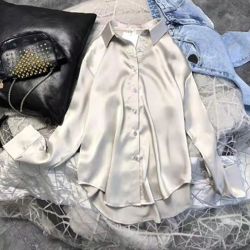 

Блузка женская с длинным рукавом, с воротником-поло