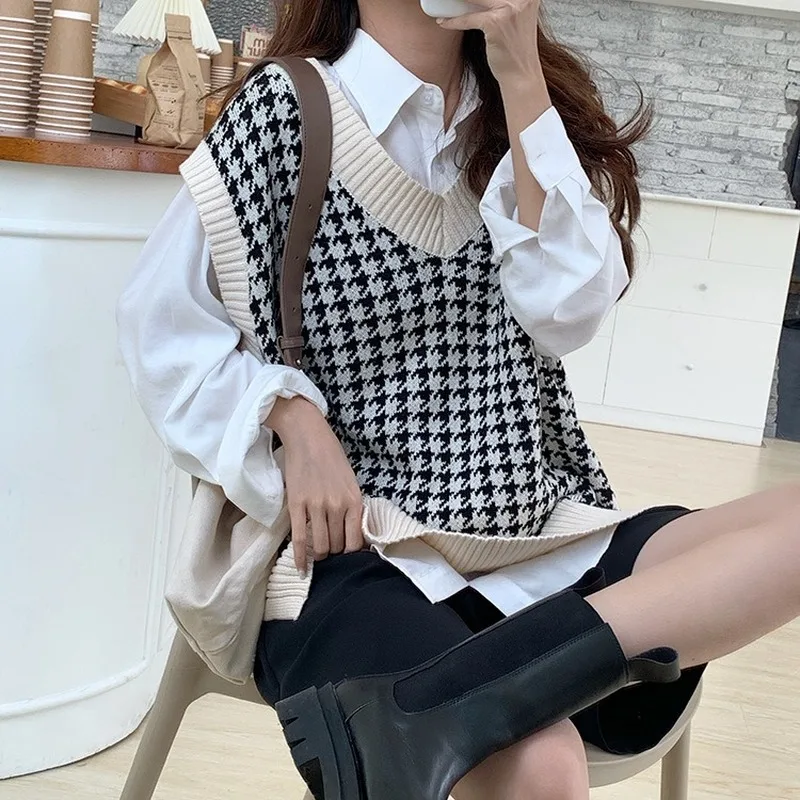 

Women's Sleeveless Sweater Vest Houndstooth V-Neck Loose Vintage Knitted Pullovers Vest Female Office Women argyle sweater Tops