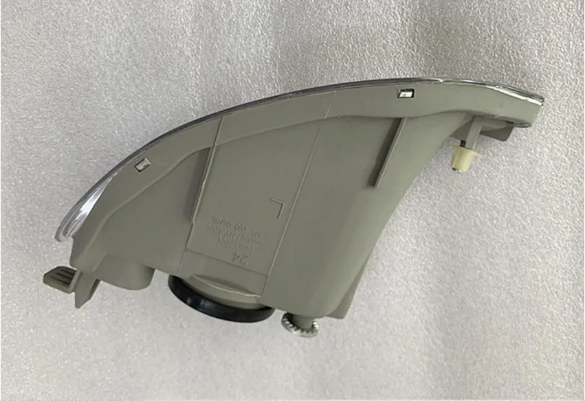 

Osmrk Front bumper light Front fog lamp for Toyota corolla 2000-2007