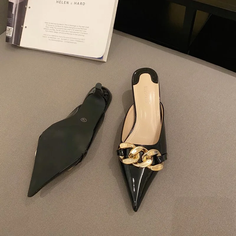 

2021 New Women Mules Slippers Med Heel Sandals Summer Slip On Slides Brand Gold chain Loafers Flip Flops Shoes Outdoor Slipper