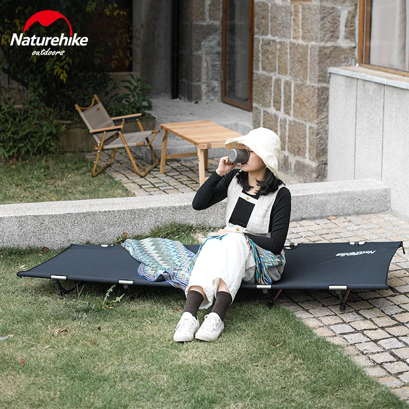 저렴한 네이처하이크 야외 휴대용 접이식 캠핑 매트 접이식 침대 사무실 점심 휴식 알루미늄 합금