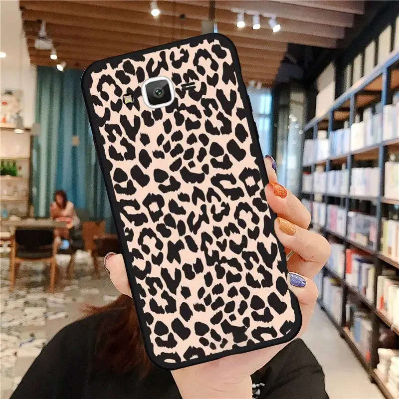 

Ottwn Leopard Print Pattern Phone Case For Samsung Galaxy J2 J4 J5 J6 J7 J8 2016 2017 2018 Prime Pro plus Neo duo