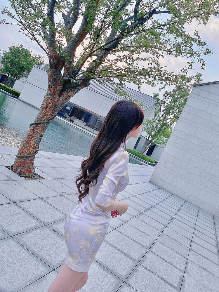 

Yeke silk high set cheongsam Chinese style improved dress temperament celebrity hip skirt short