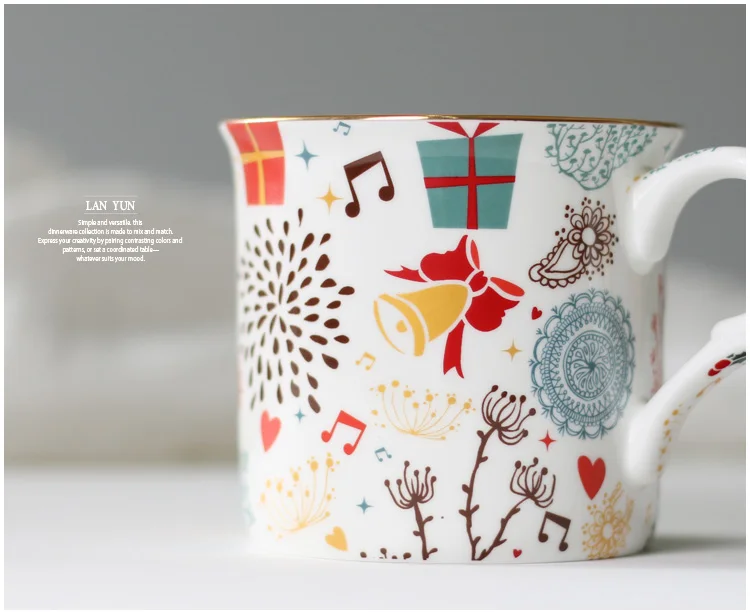 

OUSSIRRO Christmas Novelty Creative Ceramic Coffee/Milk Mugs With Lid Spoon Give The Lover A Birthday Gift