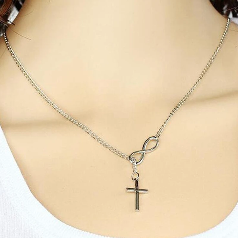 Женское ожерелье с подвеской крестом простое геометрическим узором в виде