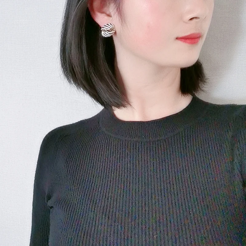 Серьги гвоздики женские геометрической формы стильные роскошные украшения для