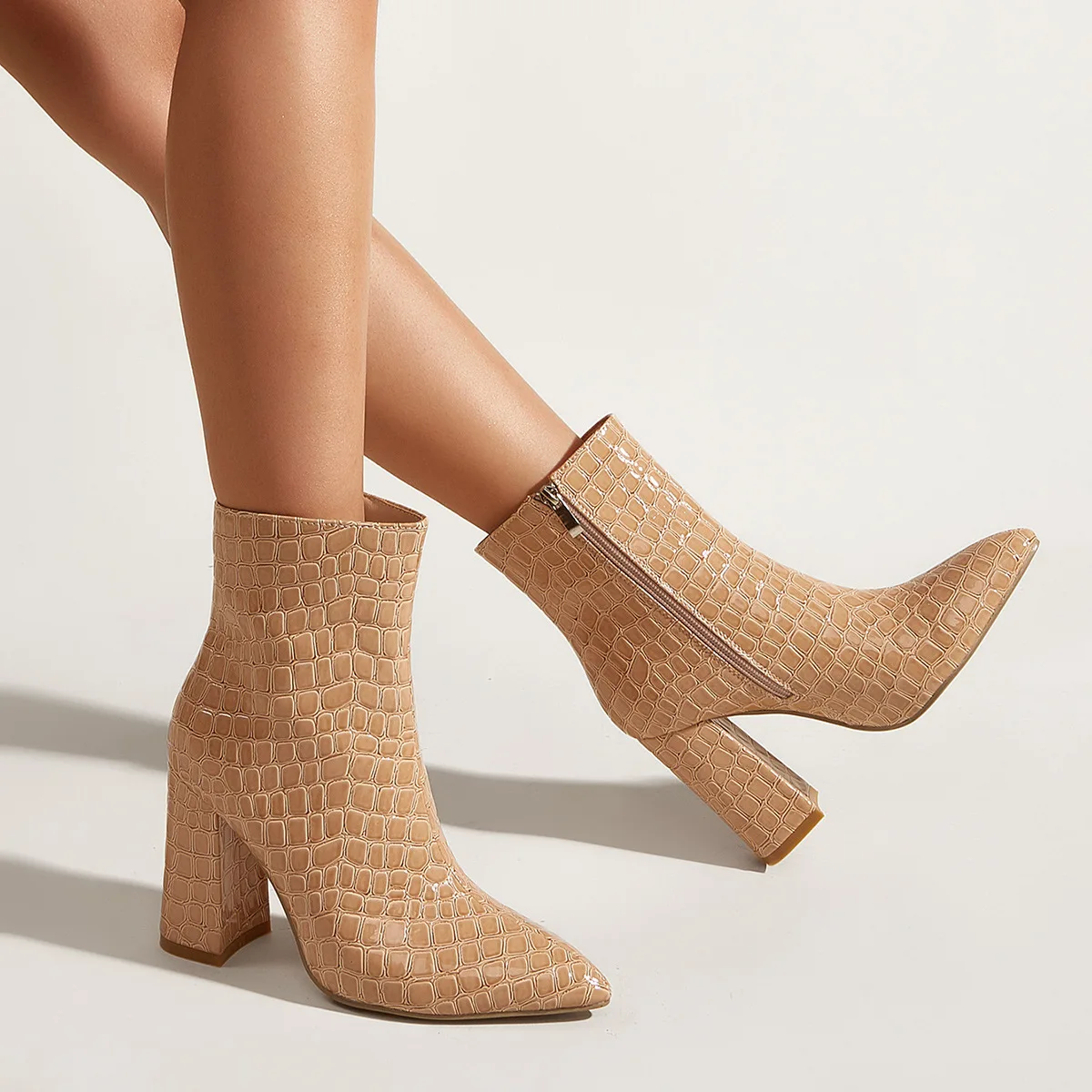 Sexy Party Boots Fashion Snakeskin Leopard Leather Shoes Pointed Toe Chunky Heel Ankle Heels Boots Winter High Boots Botas