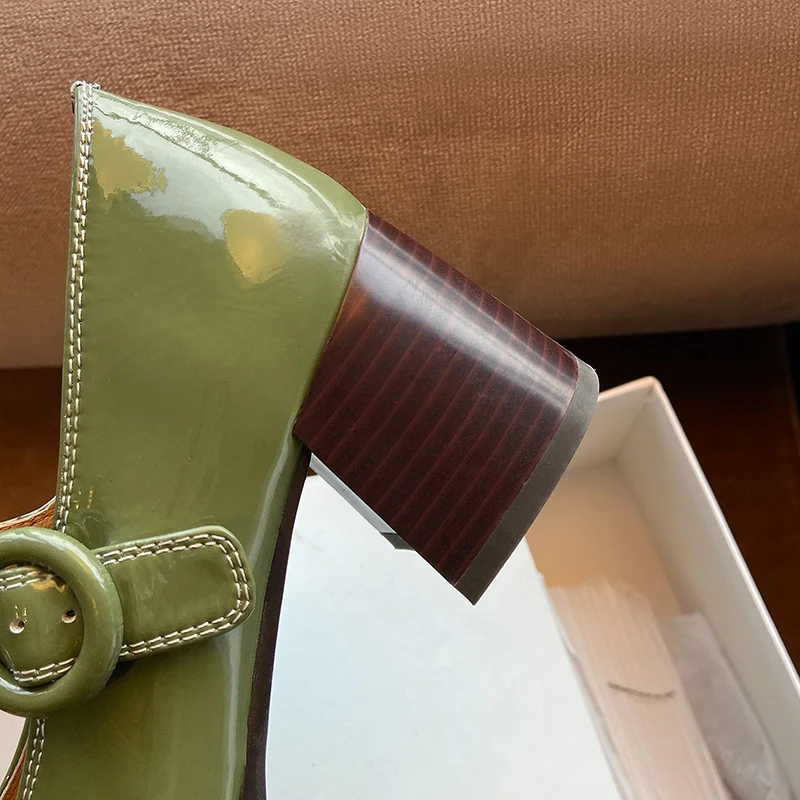 

Fashion Leather Women Shoes Square Toe Mary Janes Shoes One Buckle Thick Heel Party Shoes Big Size 40 Black Off White Green