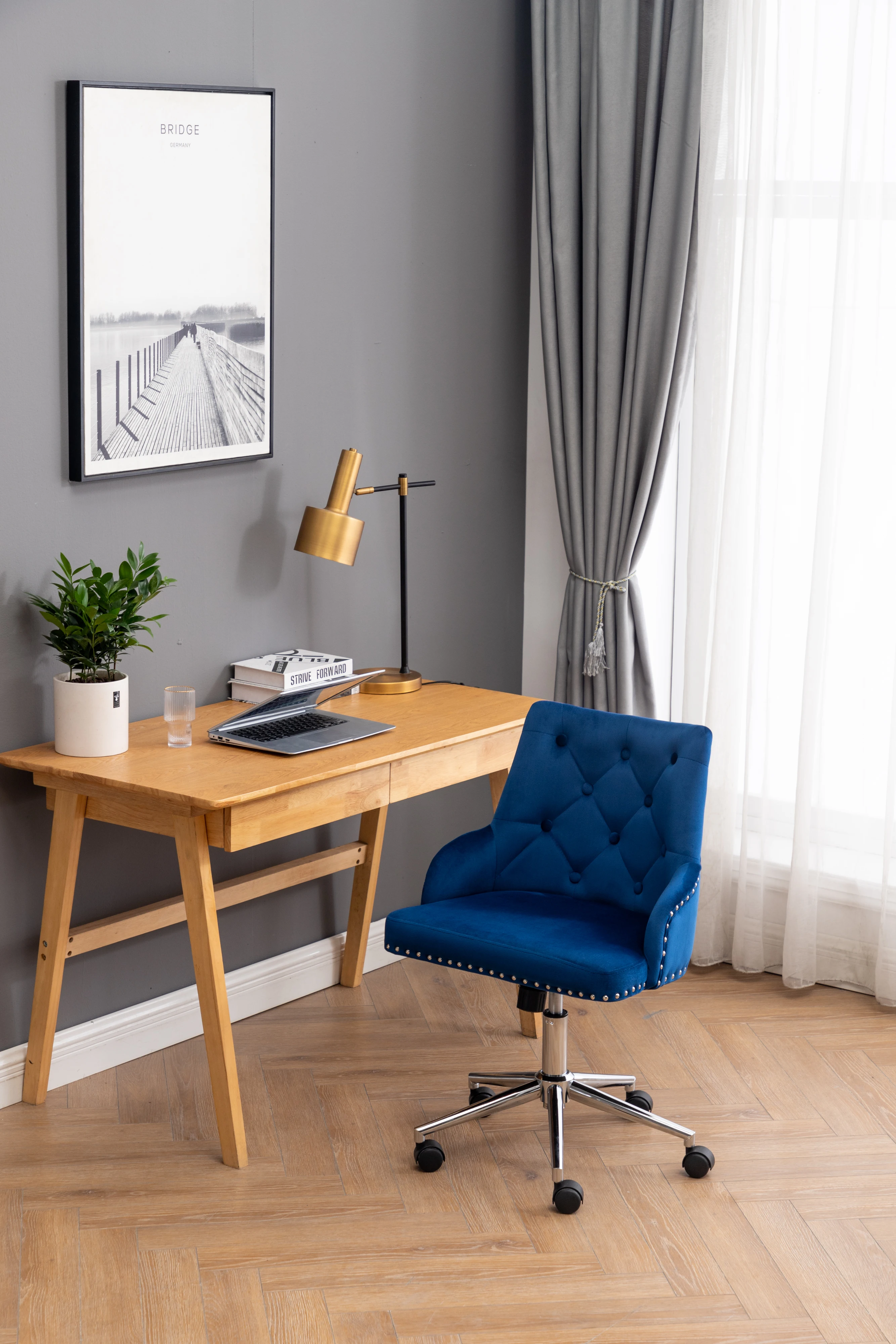 

Two ColorsFurniture Home High Back Office Chair with pull ring, Modern Design Velvet Desk Task Chair with Arms in Study Bedroom