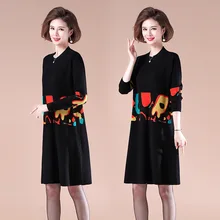 Robe en tricot pour mère, vêtements d'automne pour femmes de 40 ans, 50 de large, jupe imprimée de style occidental pour personnes âgées et d'âge moyen, 2021  (2)