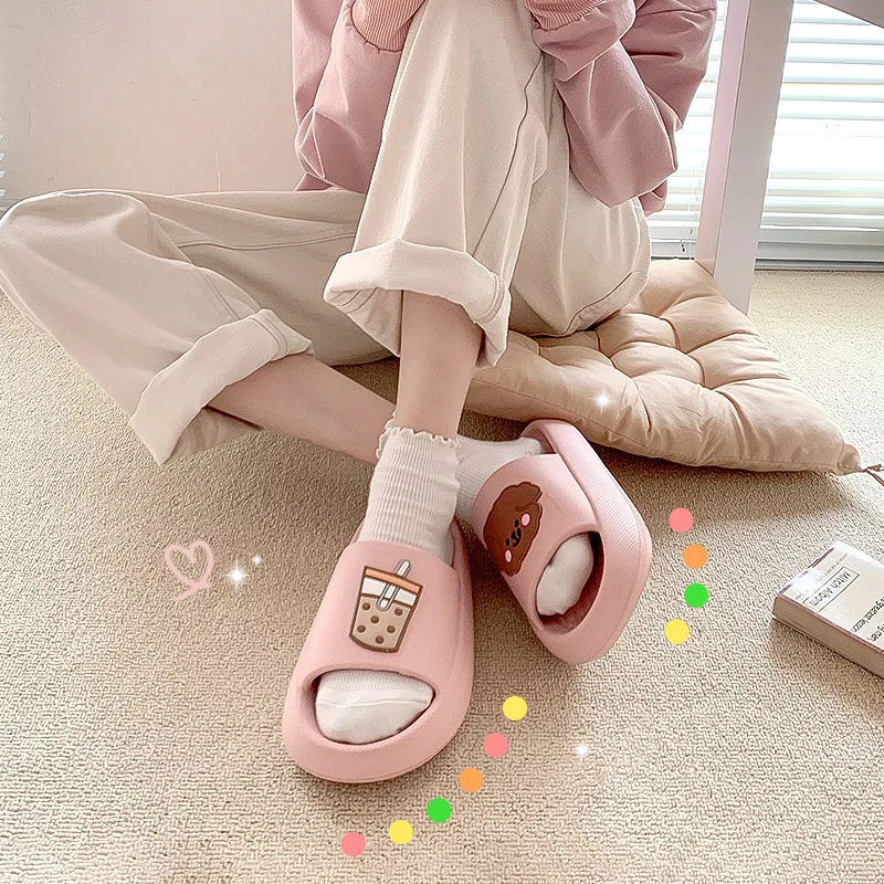 

Lovely thick soled slippers female summer indoor home bathroom shower slippers male couples wear summer