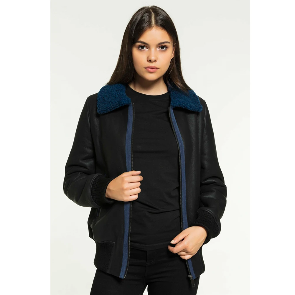 2019 New Womens College Shearling Jacket Turkey Sheepskin Coat Black Leather Jacket Short Fur Coat