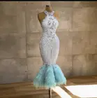 Сексуальные Короткие вечерние платья с лямкой на шее, коктейльные платья с бисером и кристаллами и перьями, коктейльные платья, коктейльные платья kokki, изготовленные на заказ, женская одежда для вечеринки