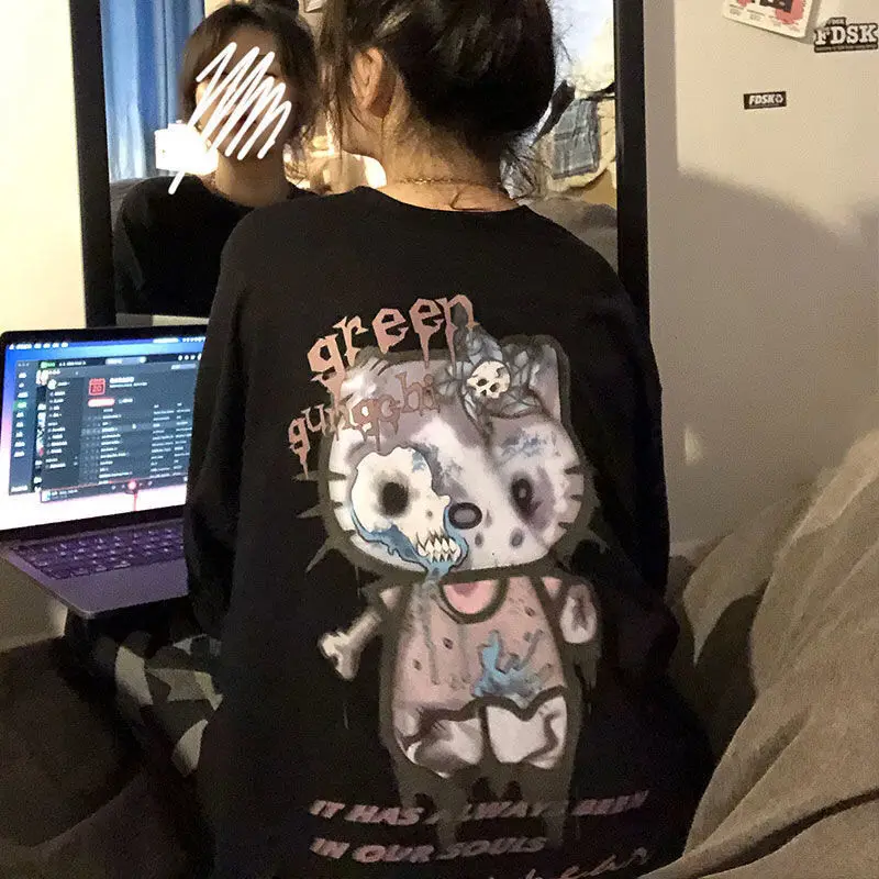 

New Summer Skull Gothic Top Anime T-shirt Oversized Streetwear Y2k Aesthetics Ladies Short-sleeved Loose Street Tshirt 2021