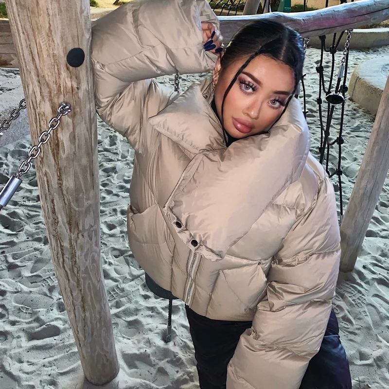 Уличный пуховик Kylie Kim в таком же стиле пушистый теплый короткий из 90% белого