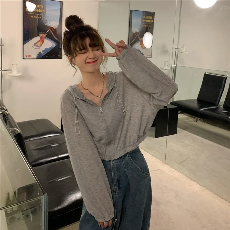 Осенний тонкий кардиган с капюшоном свитер маленькое пальто женский короткий