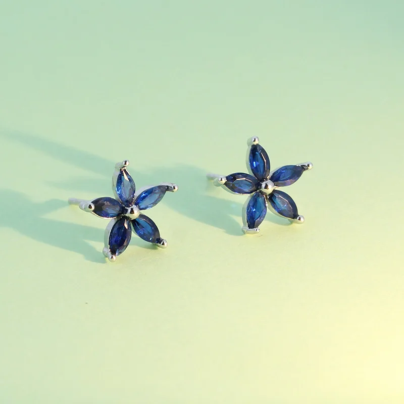Женские серьги-гвоздики Trusta из серебра 100% пробы с голубыми цветами и фианитами
