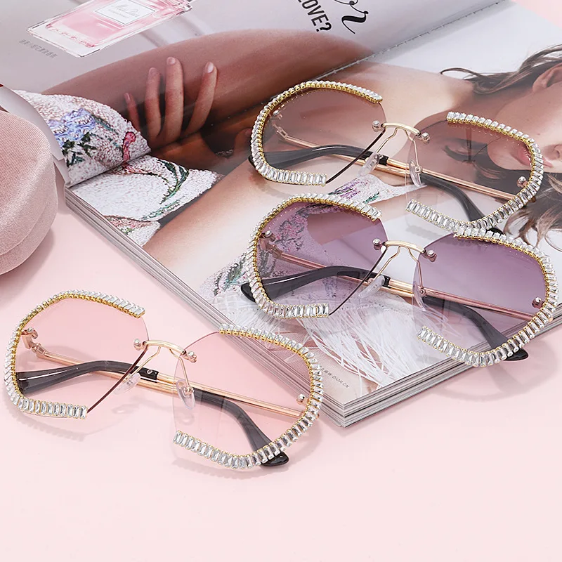 

Vintage Gradient Fashion Oversized Rimless Sunglasses Women Famous Ocean Lens Eyewear Ladies Diamond Metal Frame Glasses UV400