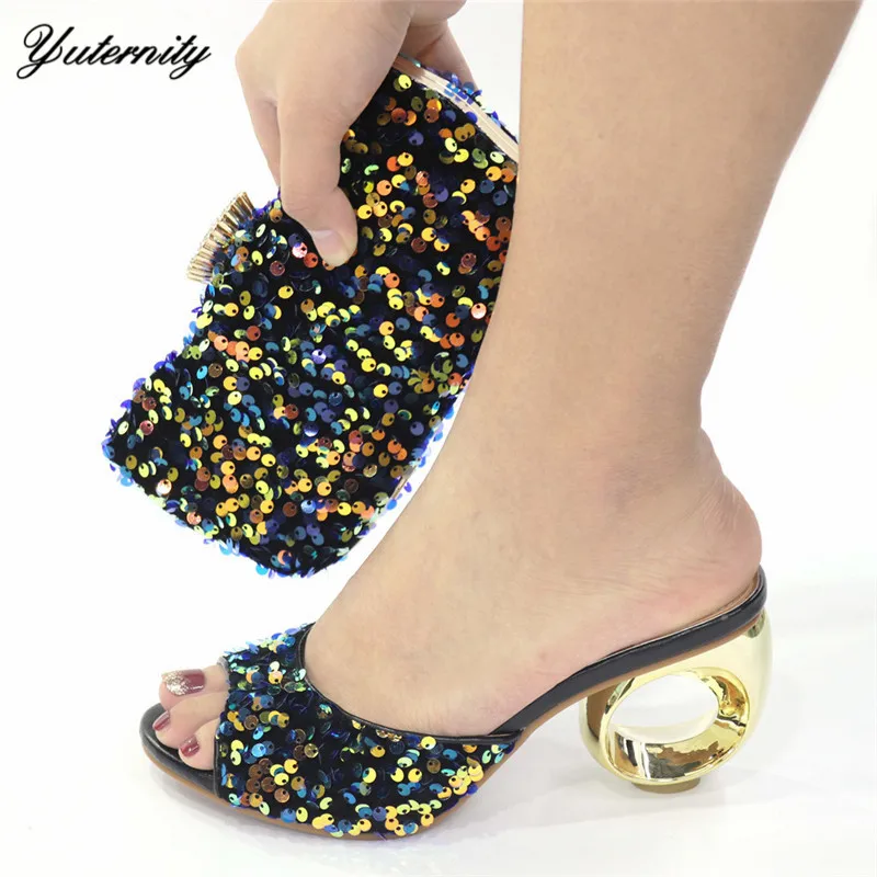 

Новое поступление тапочки обуви и подходящей к ним сумки в итальянском стиле женское платье, комплект из итальянских летних туфель женские ...