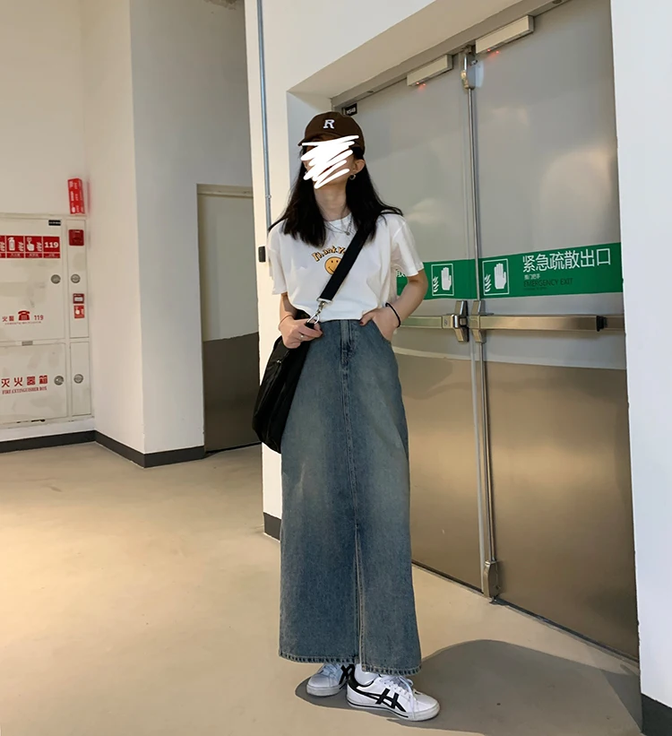 Женская хлопковая футболка с коротким рукавом и круглым вырезом принтом