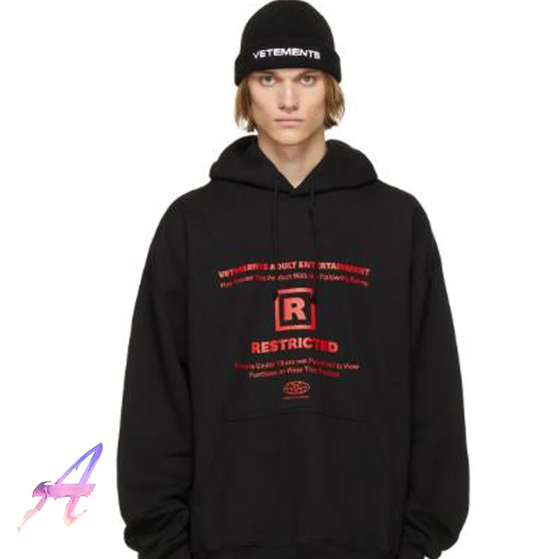 

Hoodies & Sweatshirts