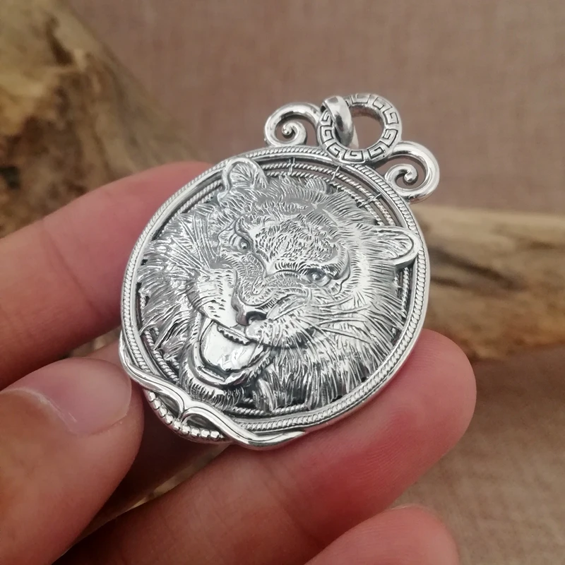 

Sterling silver tiger pendant 999 foot silver men's domineering tiger head necklace silver pendant trendy men's jewelry