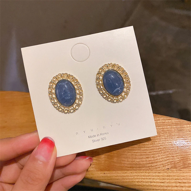 

French retro Baroque blue crystal stud earrings geometric oval earrings for woman Aesthetic Jewelry fashion accessorie