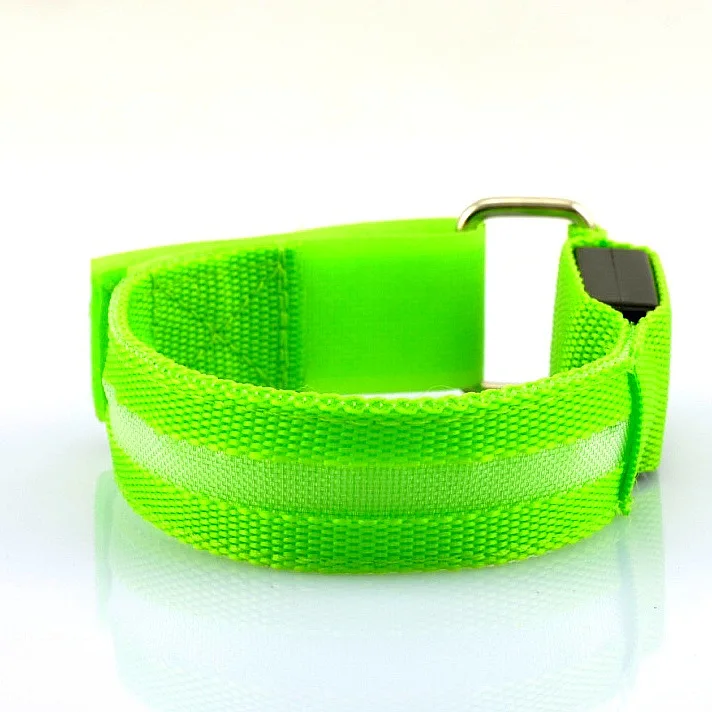 green Arm Belt Регулируемый браслет, ремешок на руку, светящийся браслет, светодиодные подтяжки, мигающий светильник на подтяжках для активного отдыха, ночного велоспорта, бега, верховой езды - Цвет: green Arm Belt
