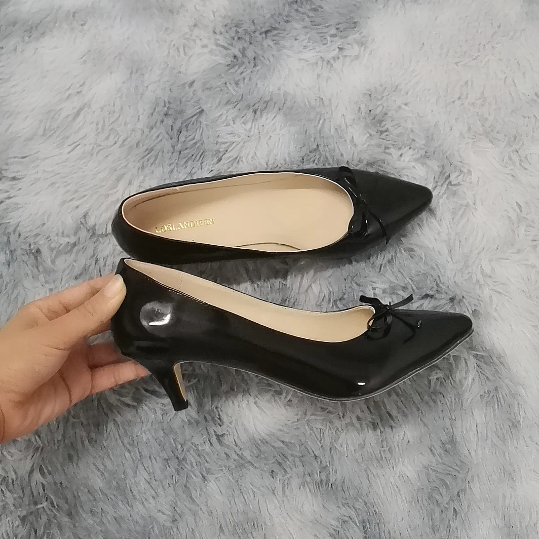 

Women Pumps Sexy 5cm Low Kitten High Heels Shoes PU Patent Leather Pointed Toe Black Work Pumps With Bowknot Red Wedding Shoes